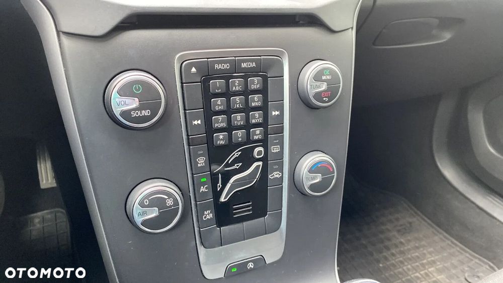 Volvo V40 - 20