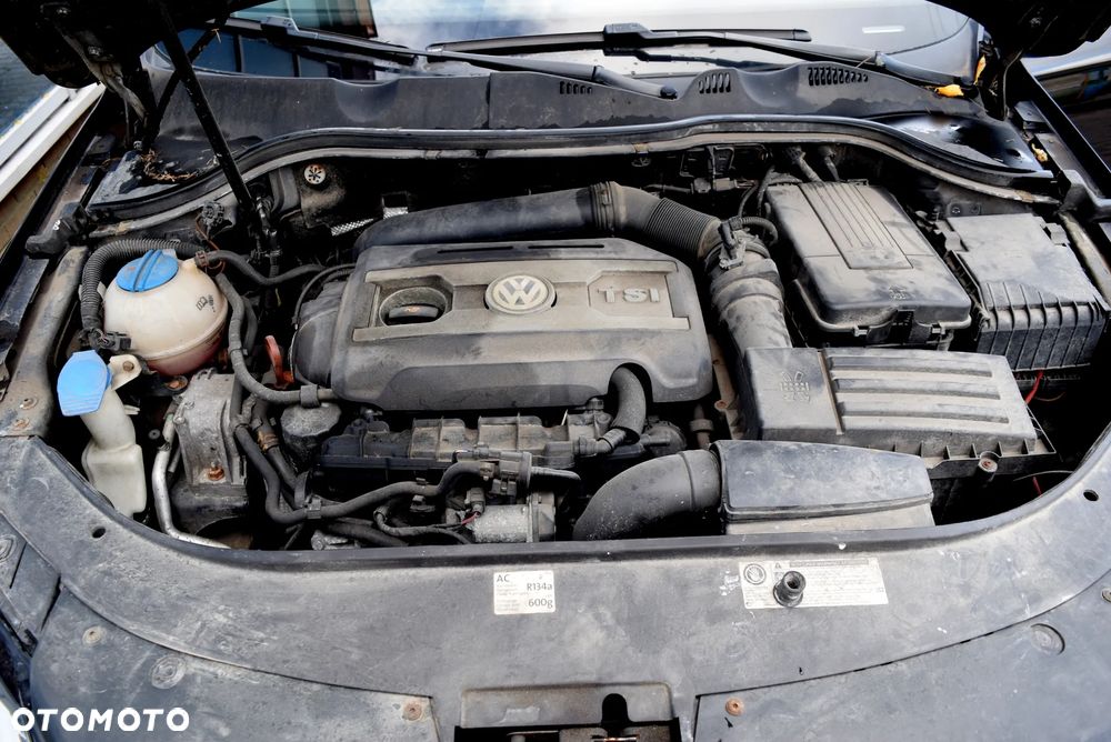 Volkswagen Passat - 26