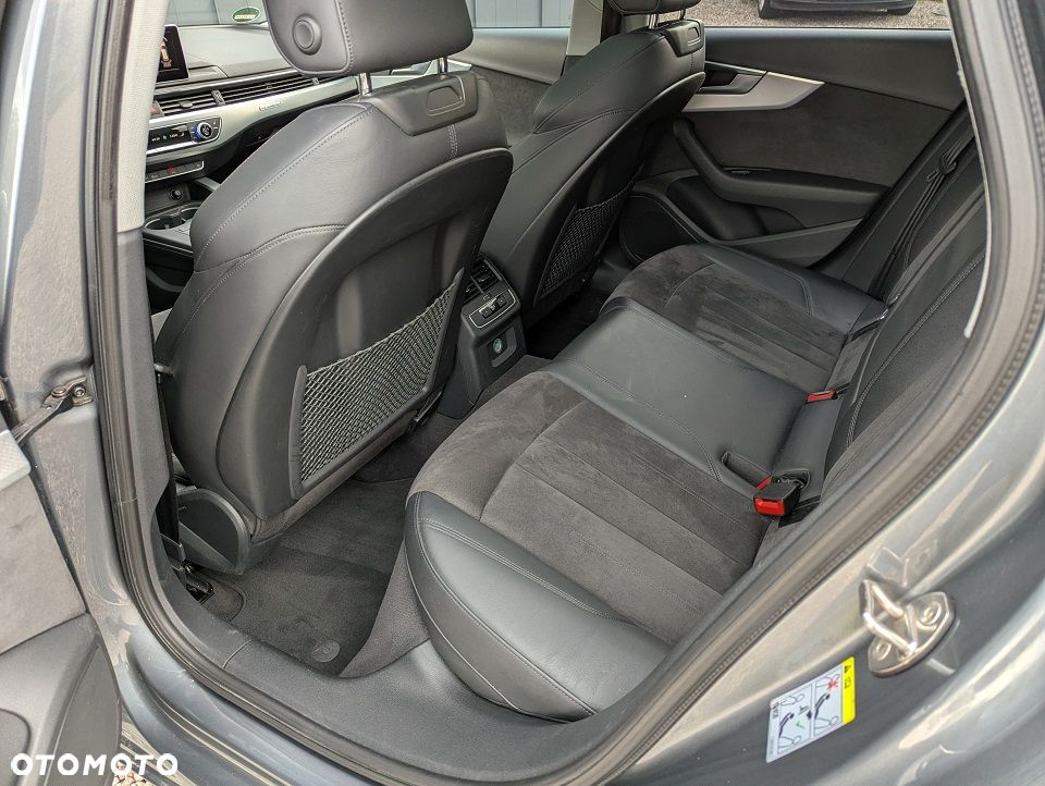 Audi A4 Avant 2.0 TDI S tronic quattro design - 22