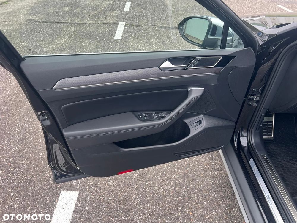 Volkswagen Passat Alltrack 2.0 TDI Bi-Turbo SCR 4Mot DSG - 29