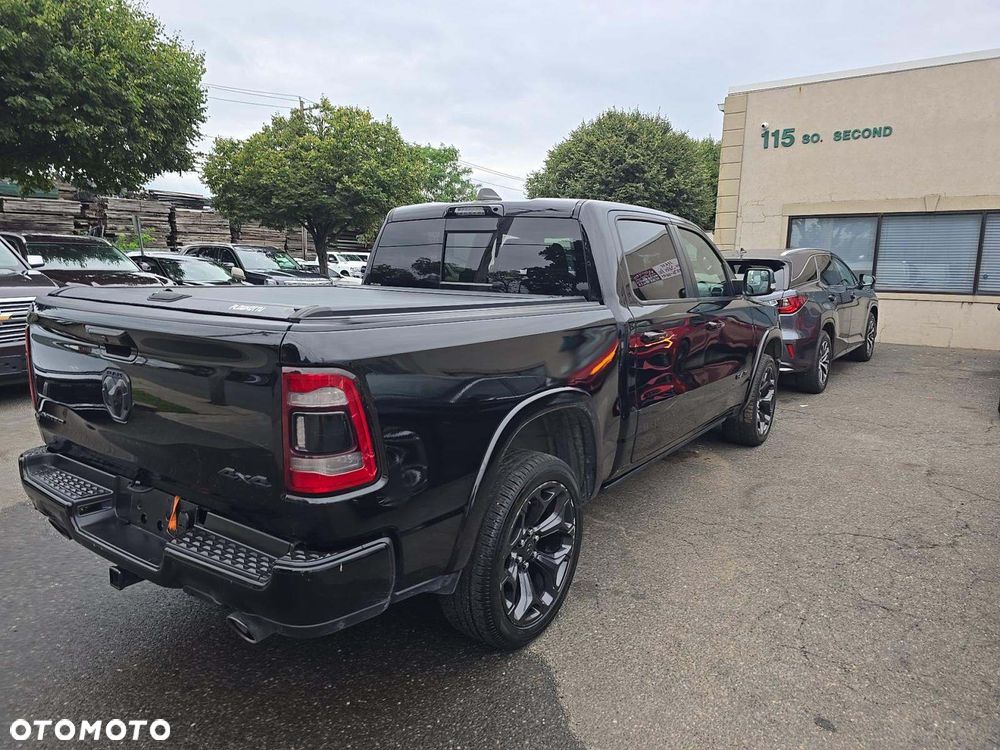 RAM 1500 Crew Cab Laramie - 4