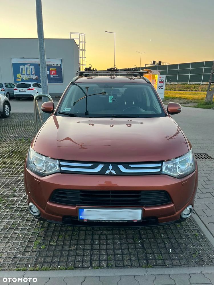 Mitsubishi Outlander 2.2 DID Intense - 4