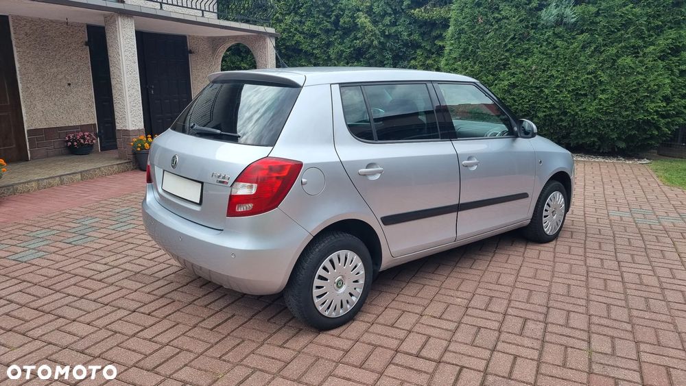 Skoda Fabia 1.6 16V Comfort - 5