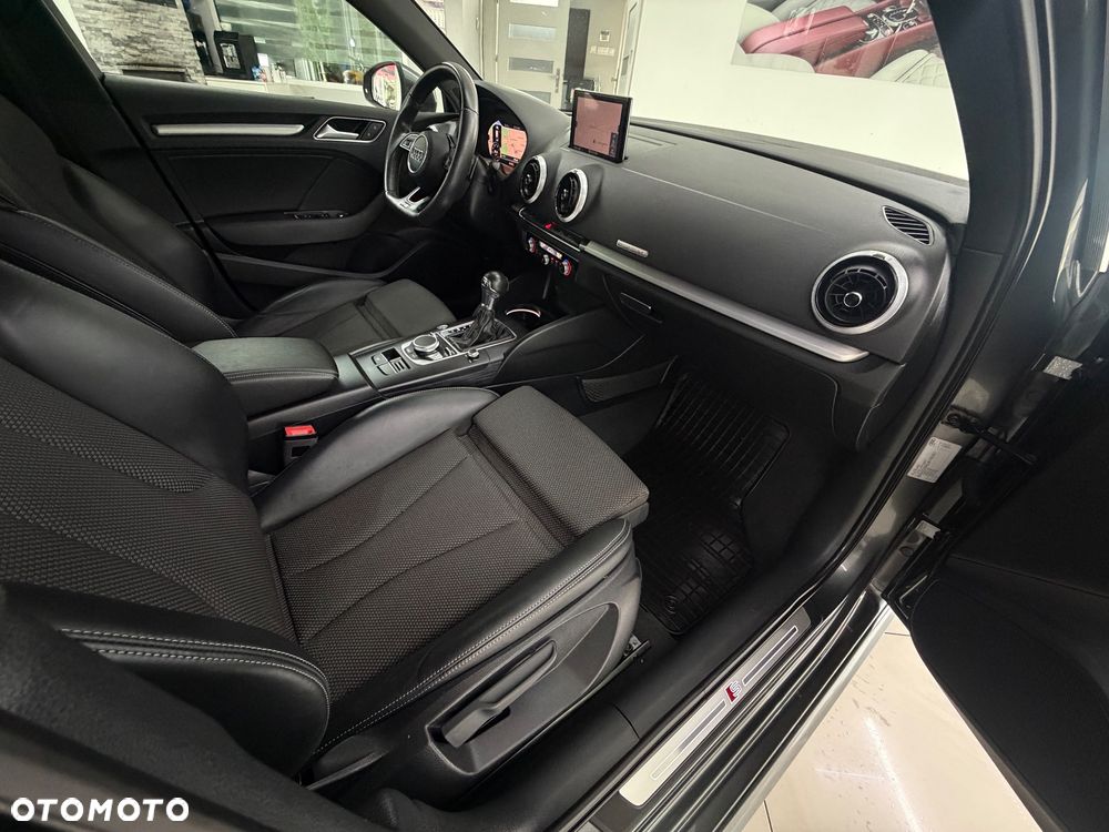 Audi A3 Sportback 40 TFSI Quattro S tronic - 23
