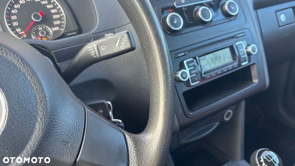 Volkswagen Caddy Maxi Comfortline BMT - 26