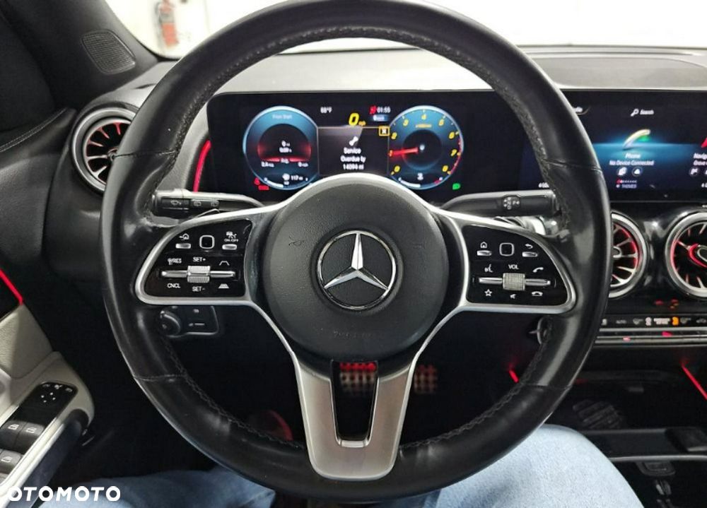 Mercedes-Benz GLB 250 4Matic 8G-DCT AMG Line - 8