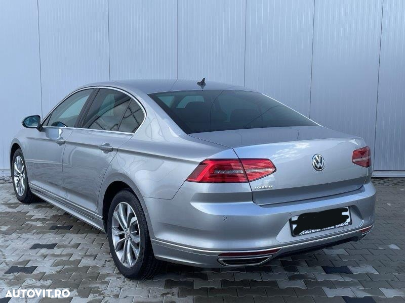 Volkswagen Passat 2.0 TDI DSG R Executive - 2