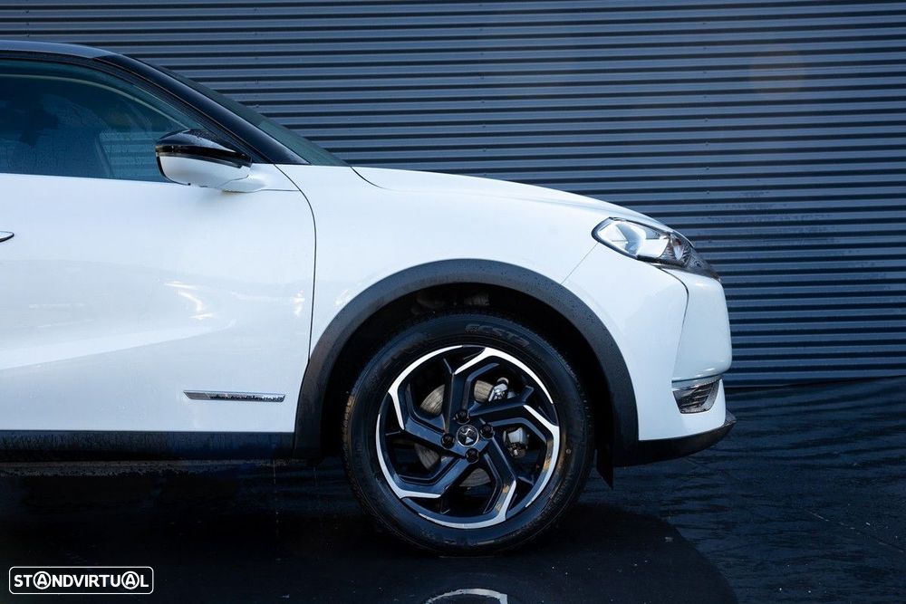 DS DS3 Crossback E-Tense Roofs of Paris - 6