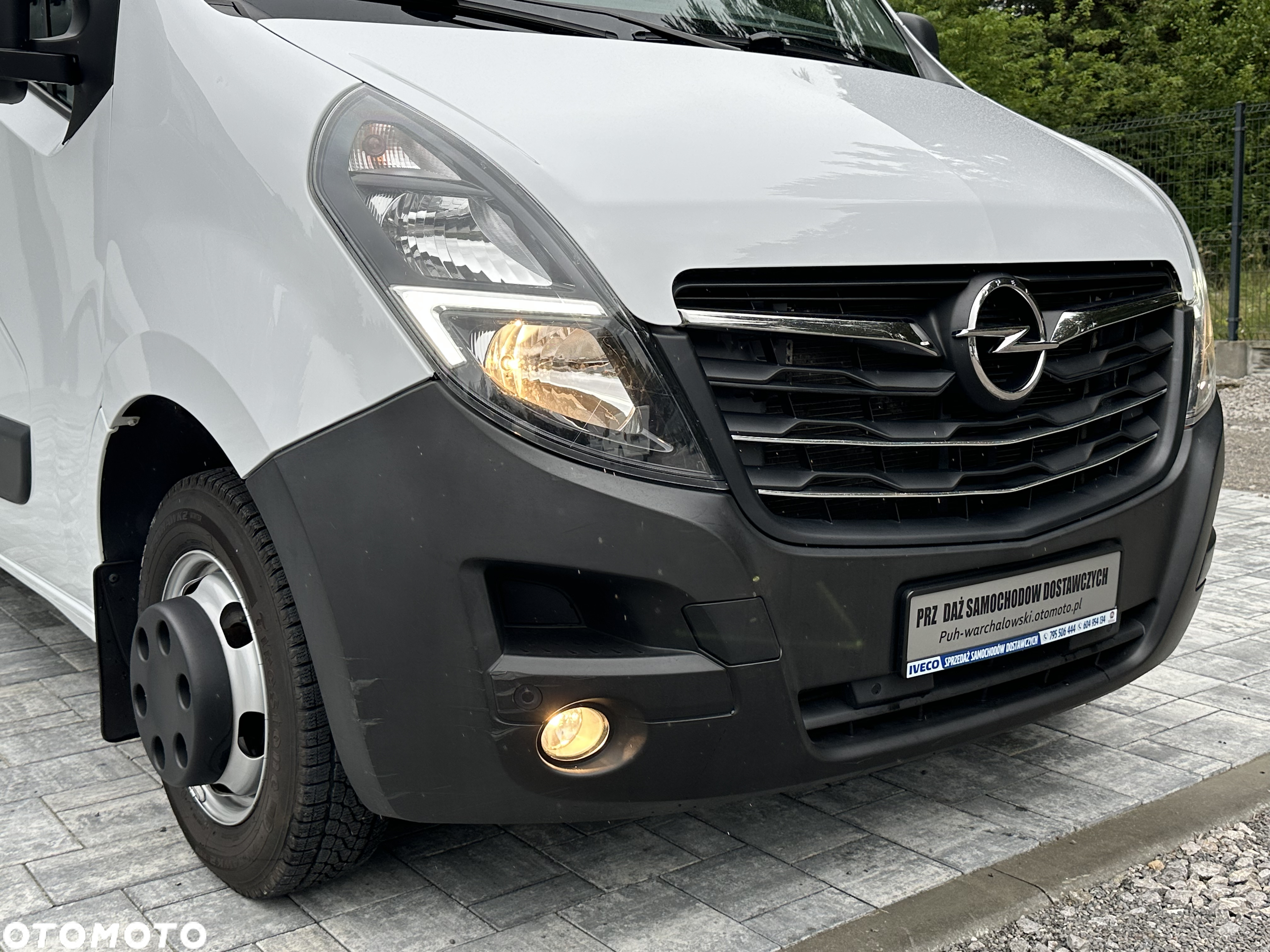 Renault MASTER L4H2 / Brygadowy 7 osób / HAK 3500kg! / Salon PL / Stan Jak Nowy / Najbogatsze wyposażenie / MAXI / Koła bliźniacze / Nowe opony / FV23% - 14