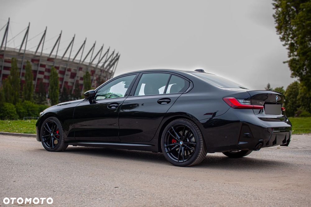 BMW Seria 3 330i M Sport sport - 16