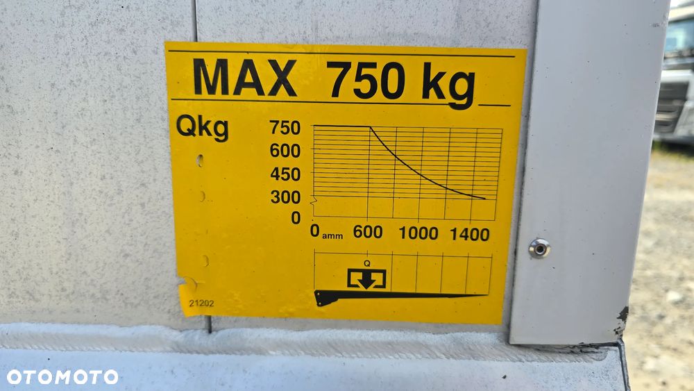 Mercedes-Benz SPRINTER - 10