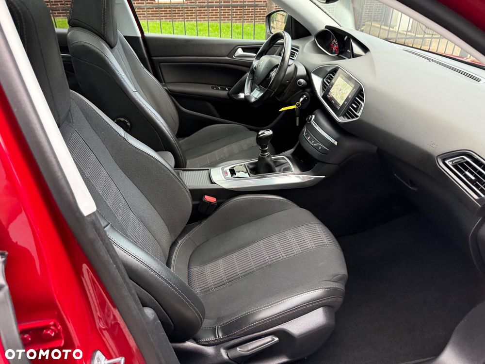 Peugeot 308 BlueHDi FAP 130 Stop & Start Allure Pack - 15