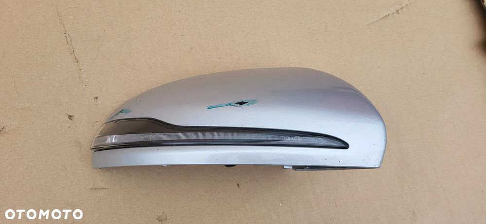 OBUDOWA LUSTERKA PRAWA MERCEDES E KLASA 213 0998108200 - 1