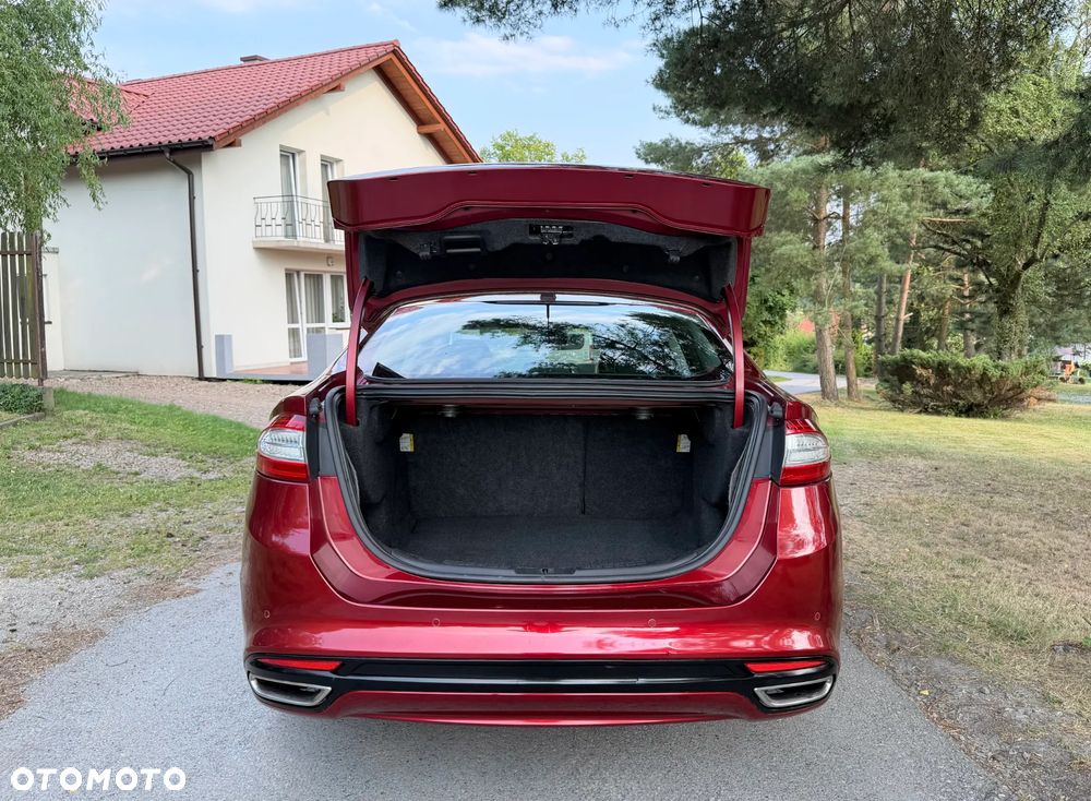Ford Fusion 2.0 EcoBoost Titanium - 31
