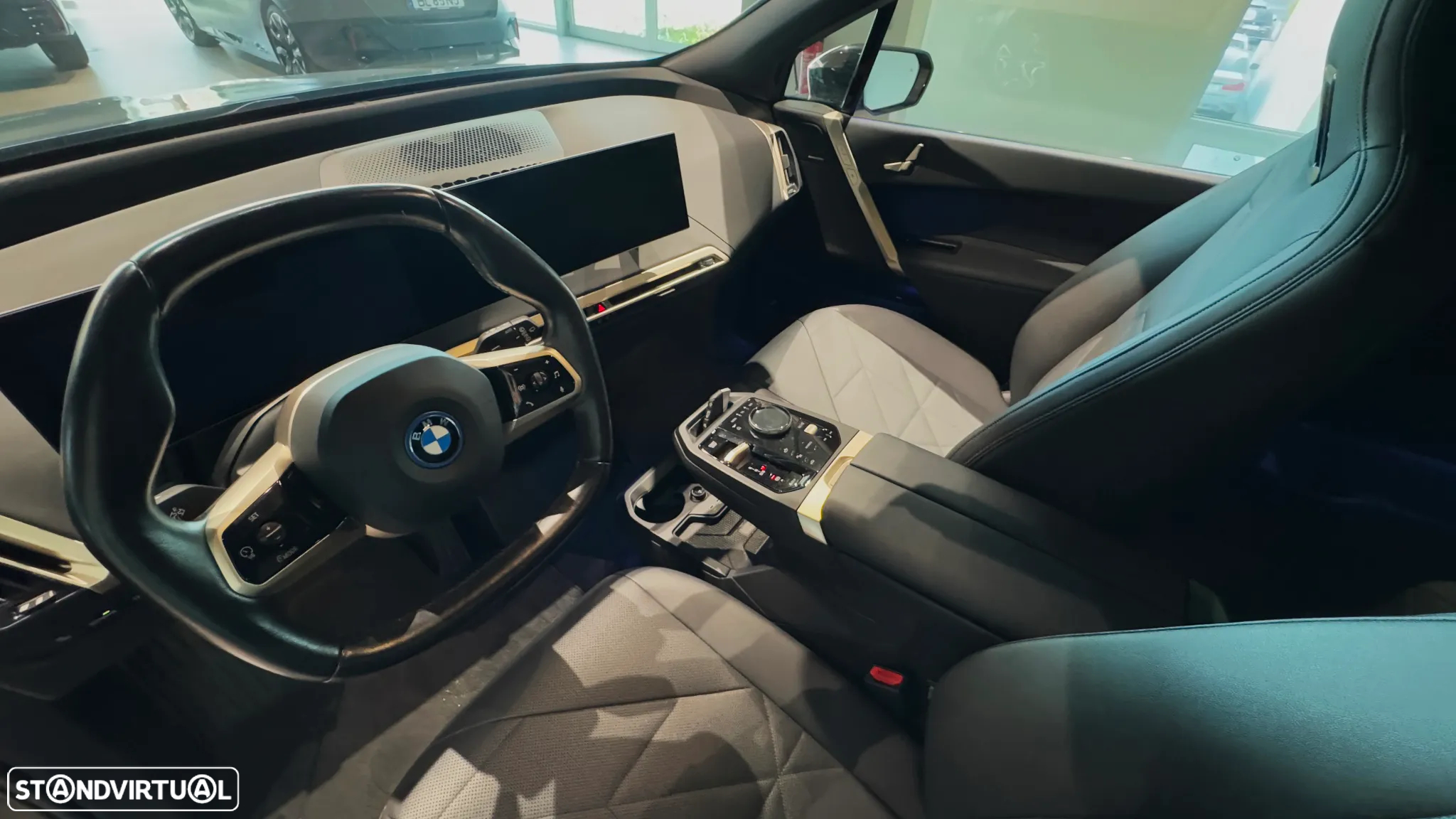BMW iX xDrive 50 Pack Desportivo - 7