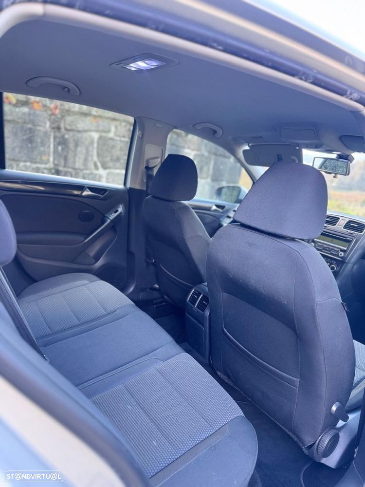 VW Golf 2.0 TDi Confortline - 6