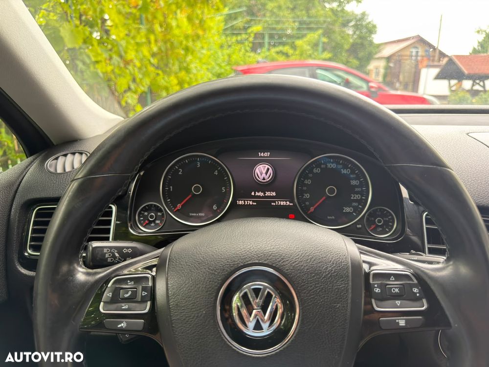 Volkswagen Touareg 3.0 V6 TDI BMT - 8