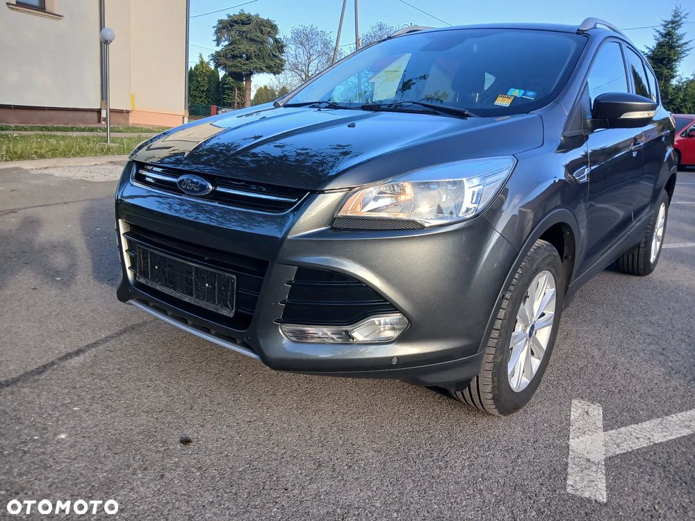 Ford Kuga 2.0 TDCi 2x4 Titanium - 2