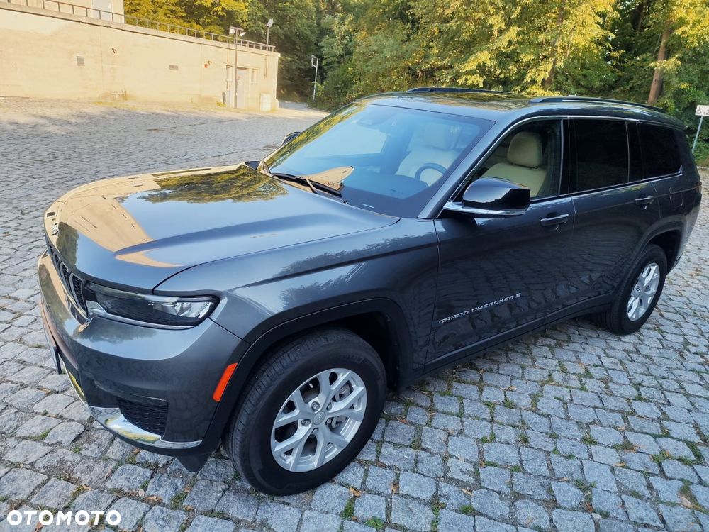 Jeep Grand Cherokee - 21