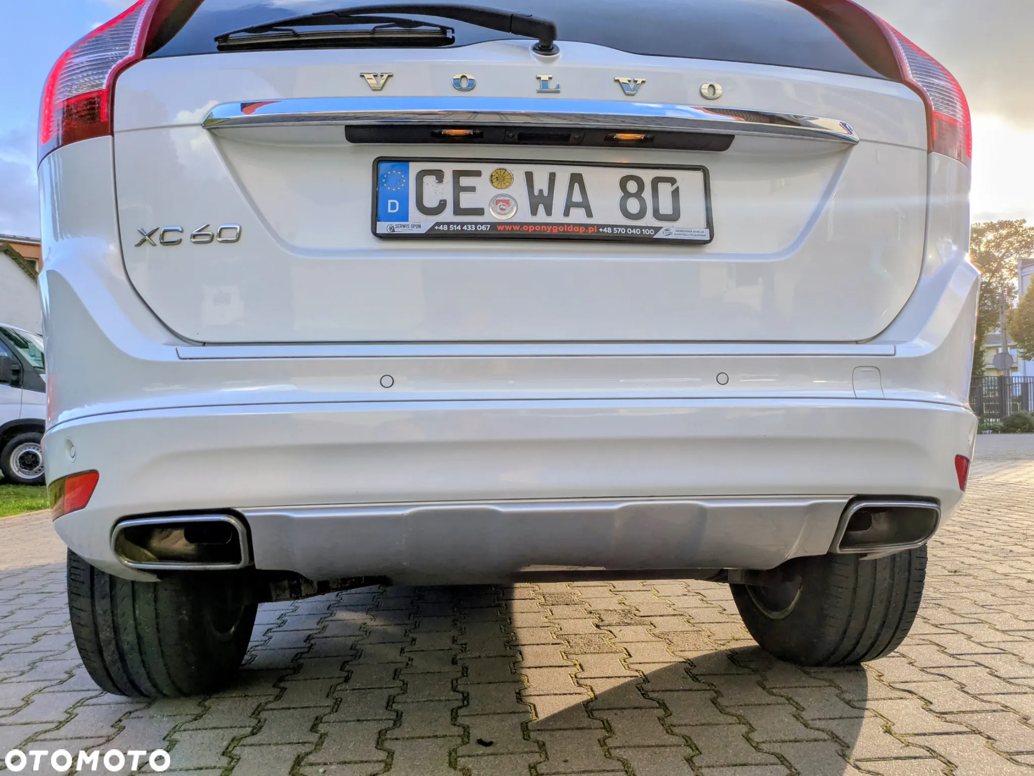 Volvo XC 60 D4 Drive-E Ocean Race - 12
