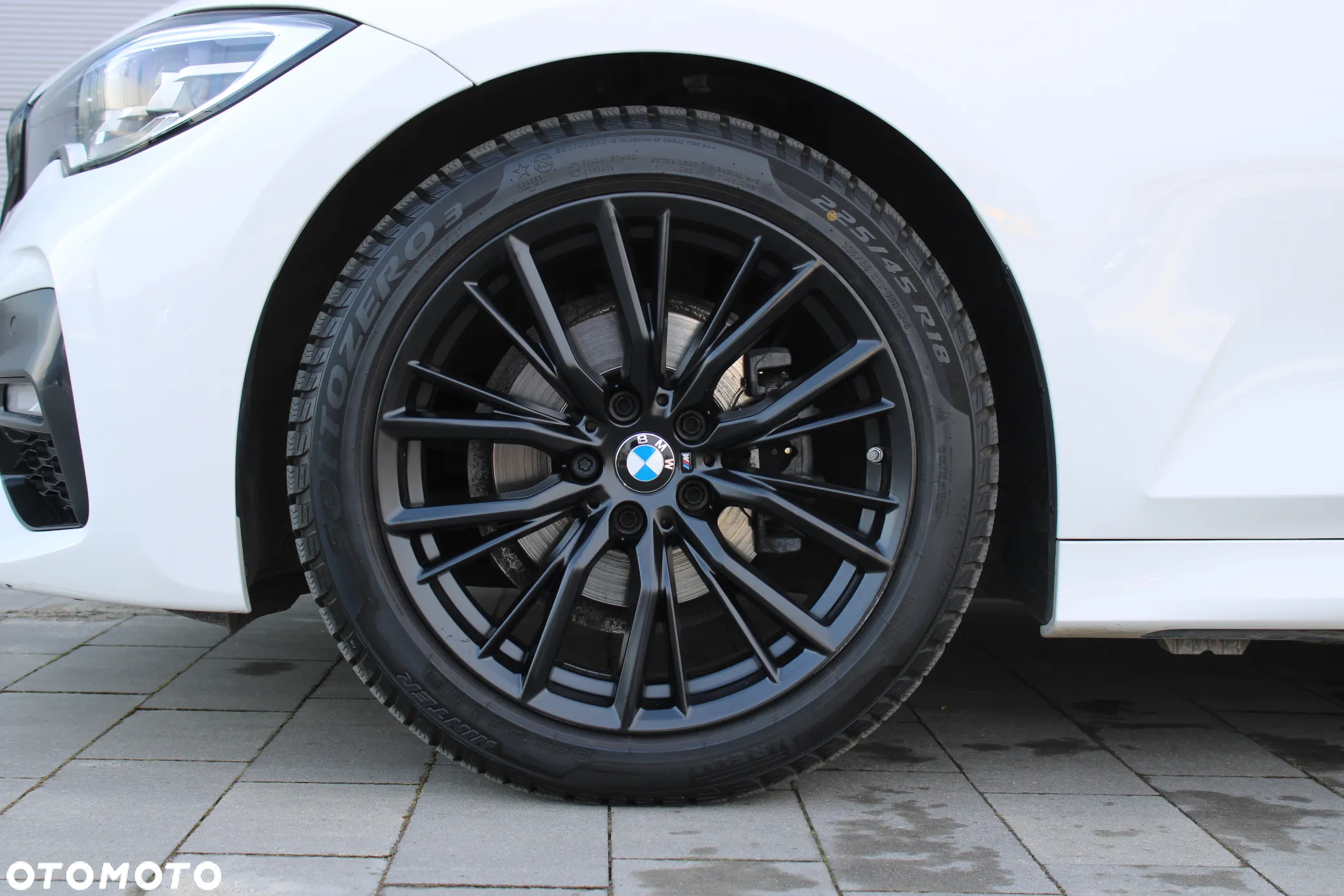 BMW Seria 3 318d M Sport - 9