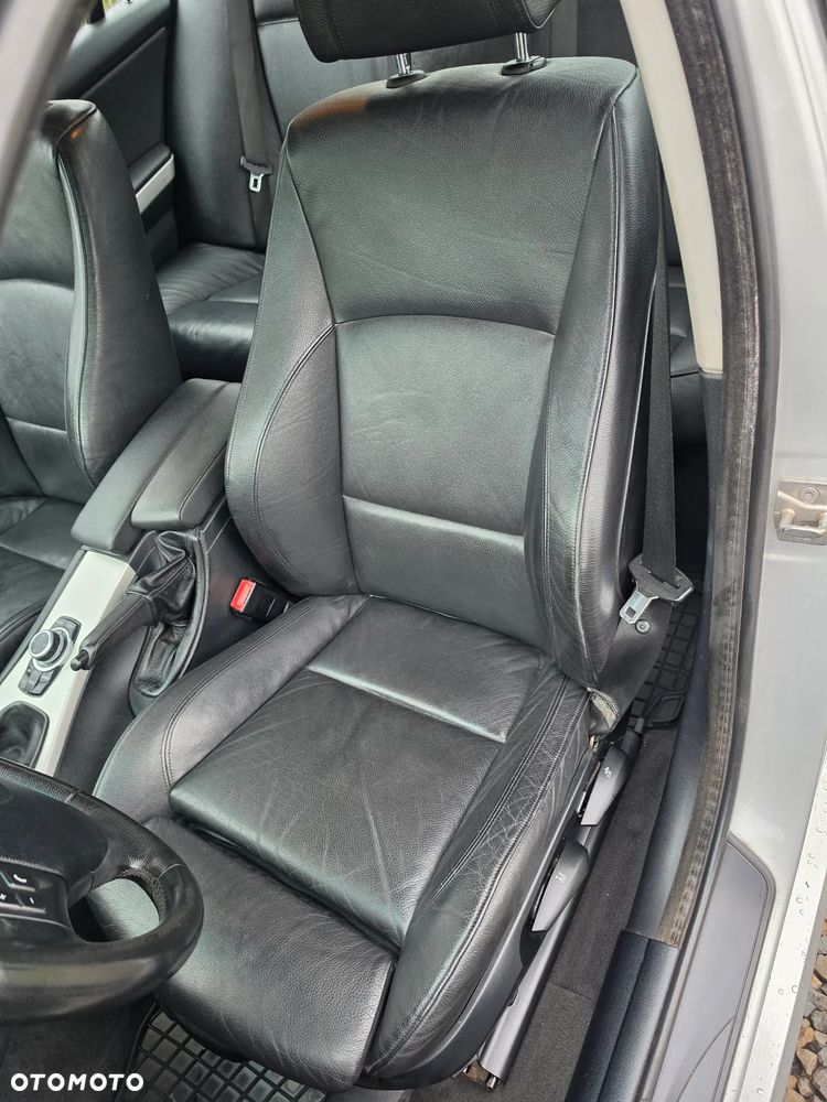 BMW Seria 3 320d - 9