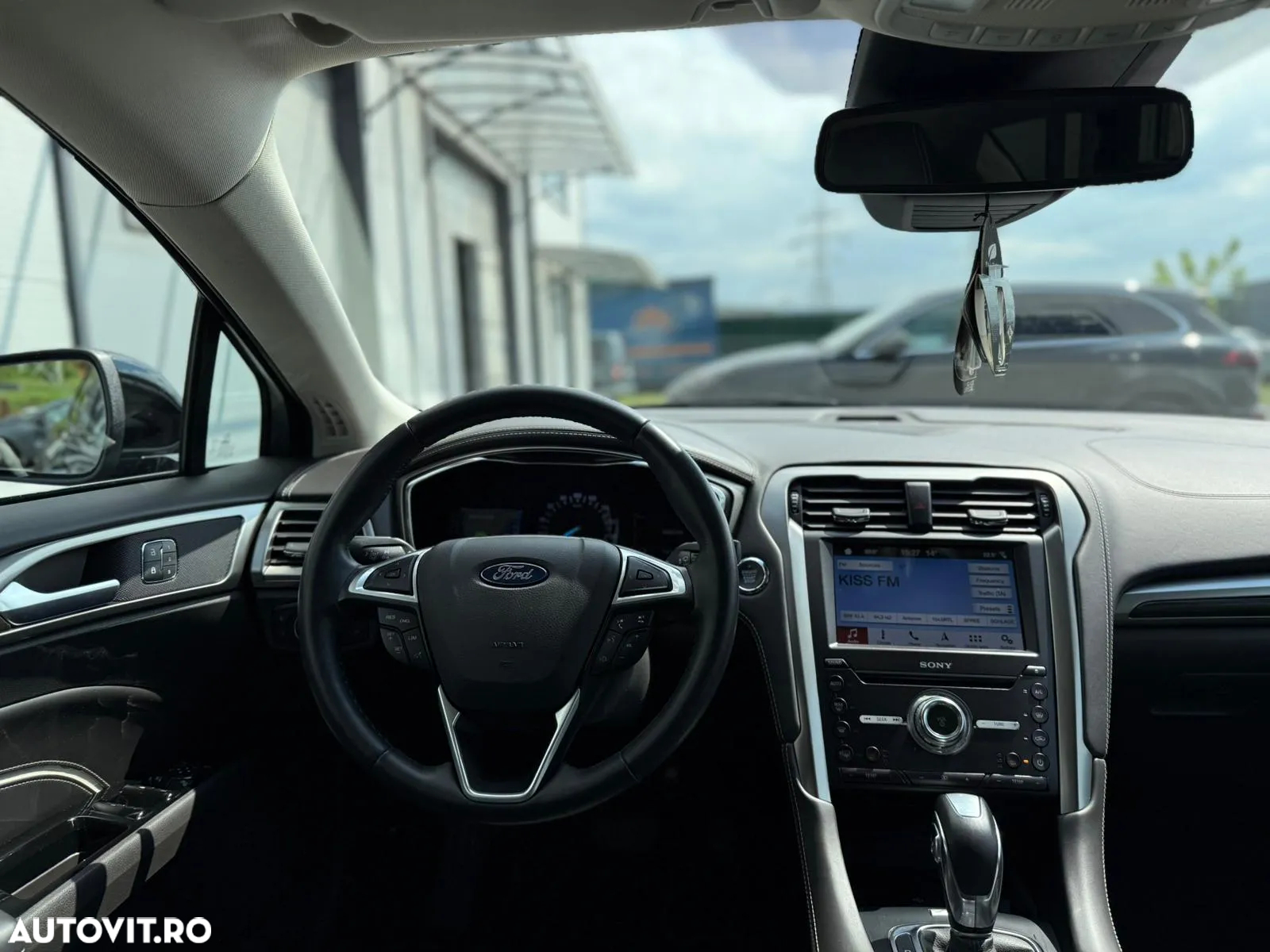 Ford Mondeo 2.0 HEV Vignale - 13