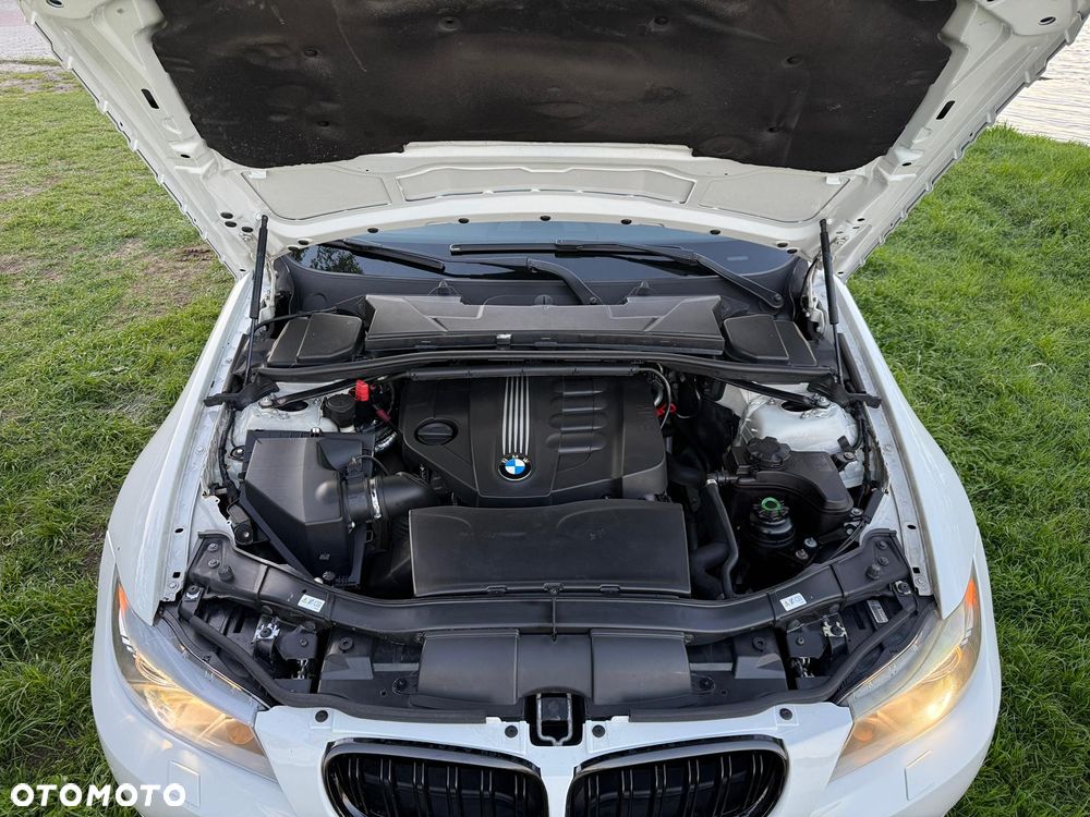 BMW Seria 3 ver-320d-dpf - 14