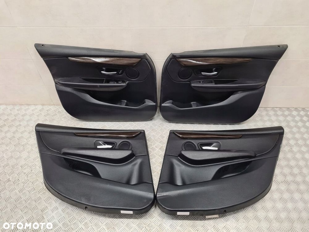 BMW F46 BOCZKI TAPICERKA DRZWI KOMPLET - 2
