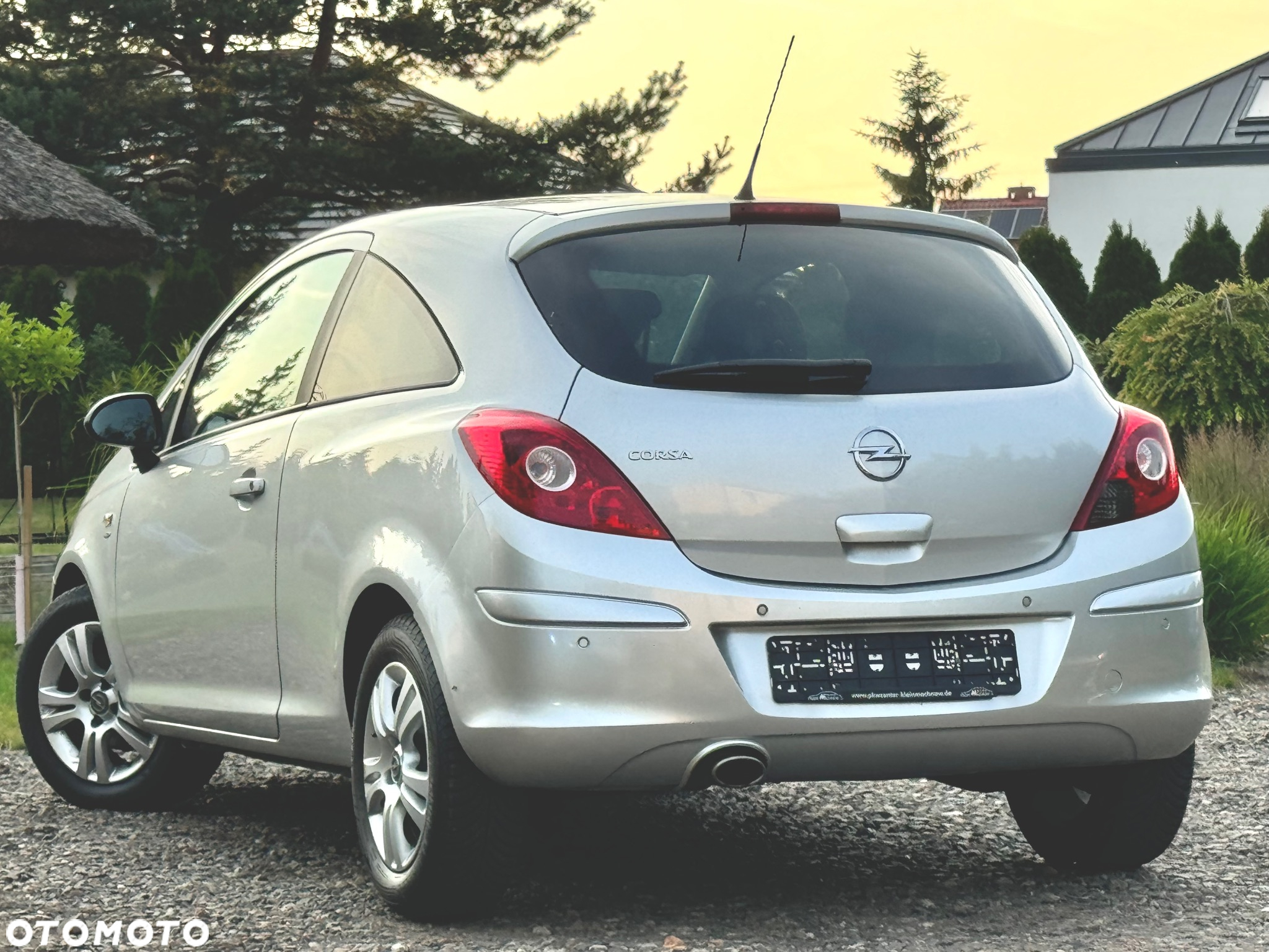 Opel Corsa 1.4 16V Satellite - 7