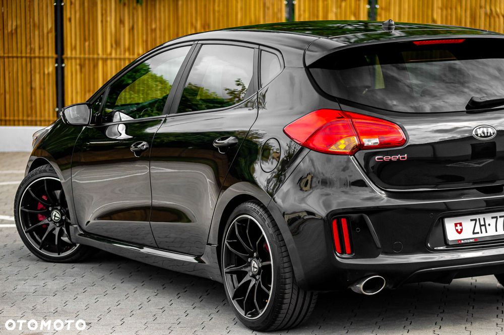 Kia Ceed 1.6 T-GDI GT-Challenge - 11