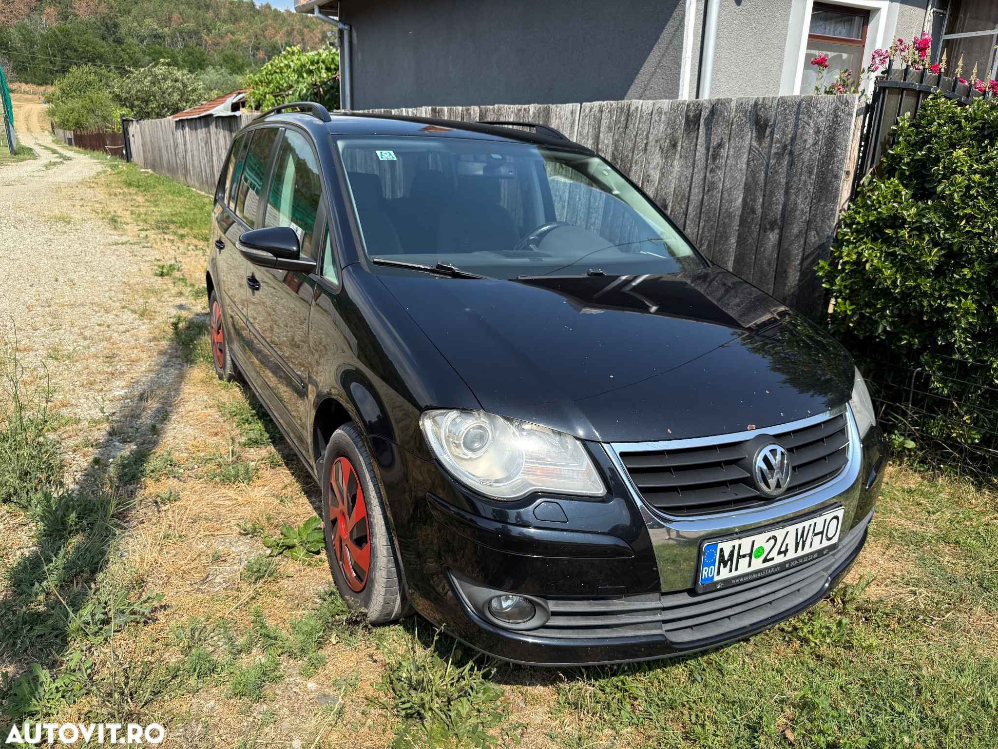 Volkswagen Touran 1.9 TDI Conceptline - 2
