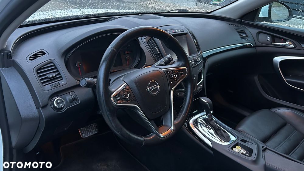 Opel Insignia - 18