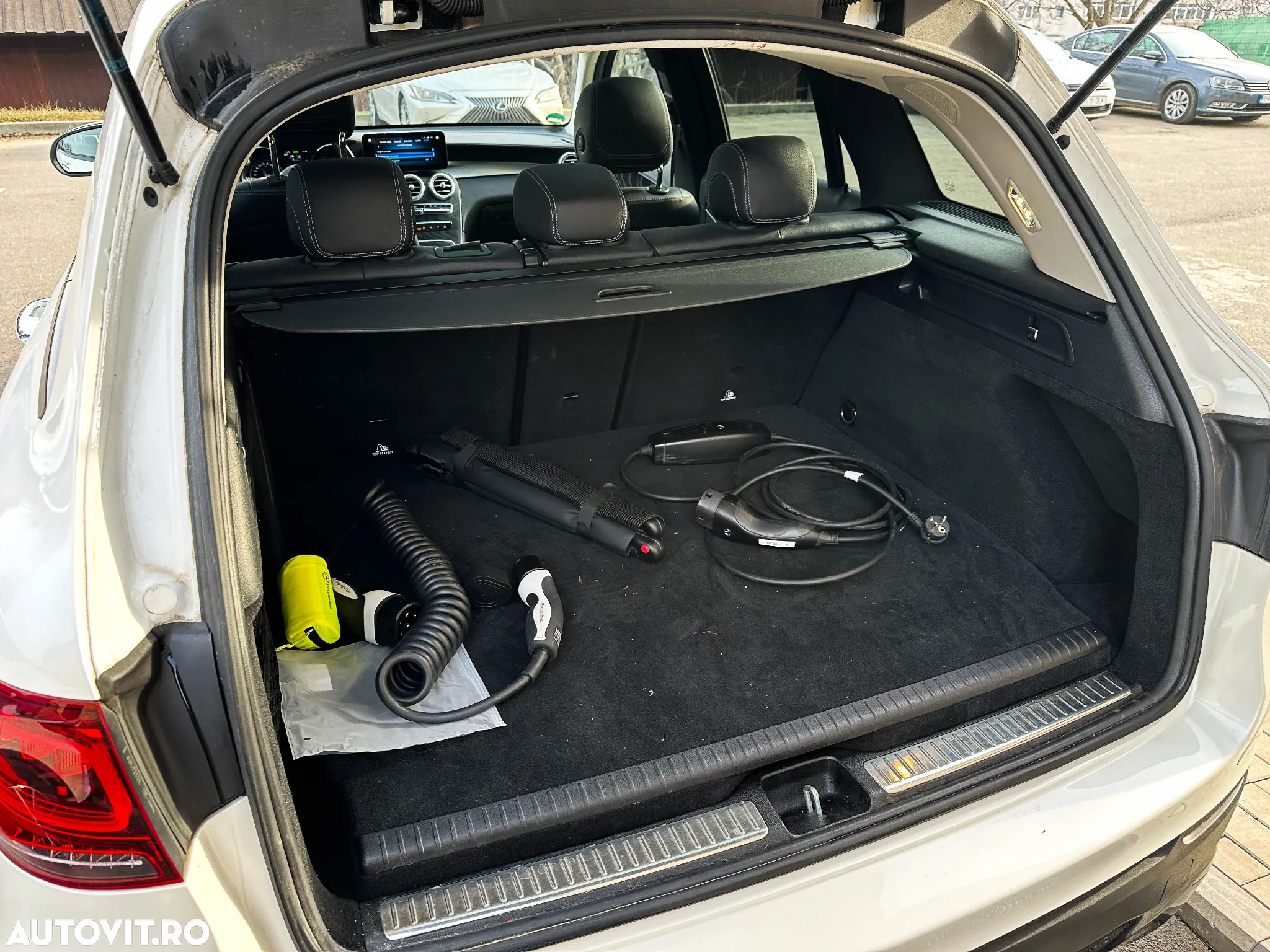 Mercedes-Benz GLC 300 e 4Matic 9G-TRONIC - 16