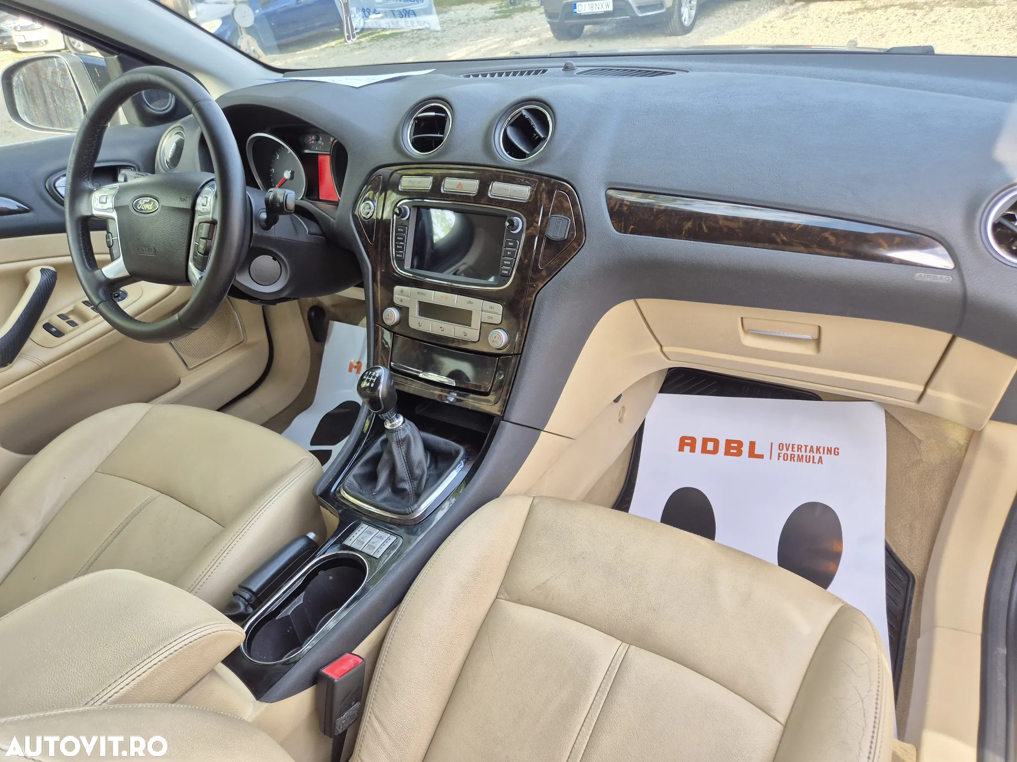 Ford Mondeo 2.0 TDCi Ghia - 13