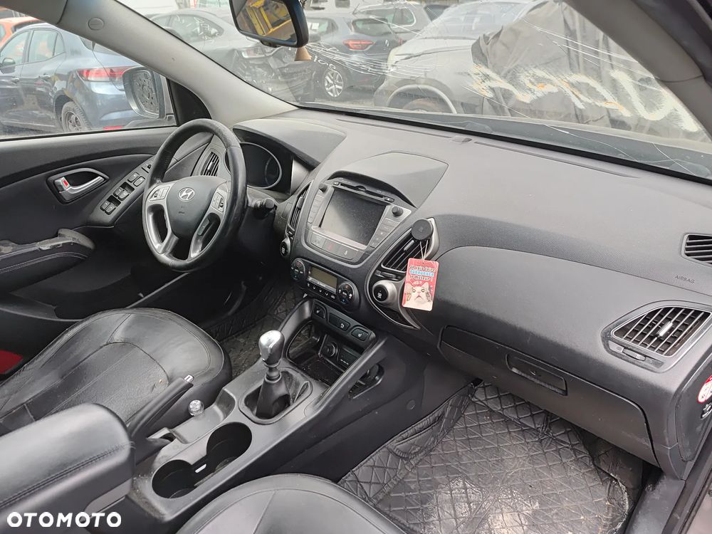 Hyundai ix35 2.0 CRDi Premium 2WD - 16