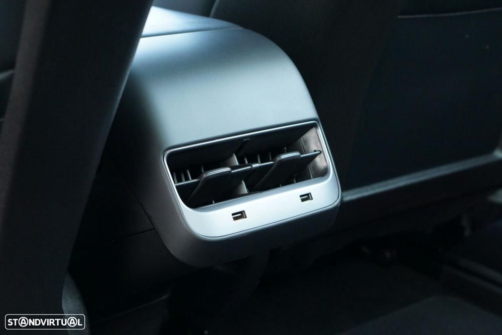 Tesla Model 3 Long Range AWD Dual Motor - 39