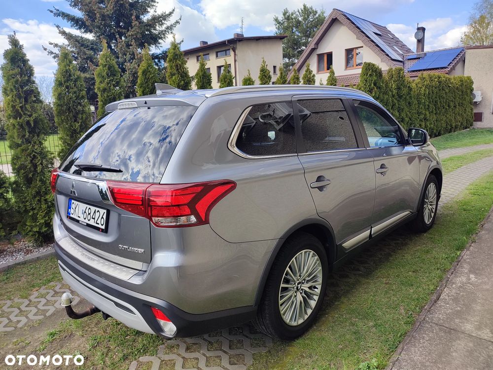 Mitsubishi Outlander 2.0 2WD CVT Active - 17