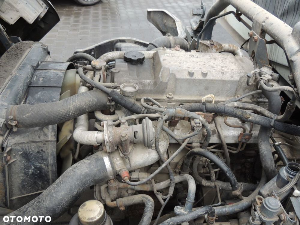 Silnik uszkodzony Mitsubishi Canter Fuso '05 3C13 - 1