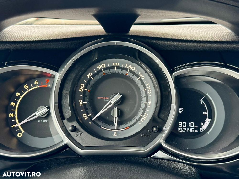 Citroën DS3 1.6 VTi BVM So Chic - 17