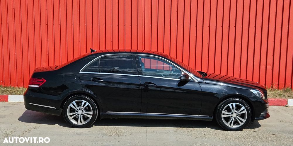 Mercedes-Benz E 200 7G-TRONIC - 11