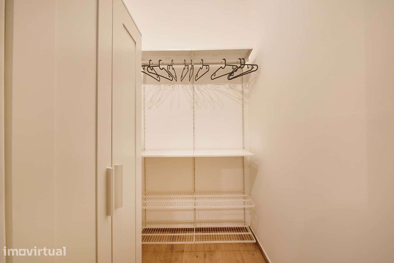 Modern 1-Bedroom Apartment in Av. António Augusto Aguiar, Lisbon - Grande imagem: 4/27
