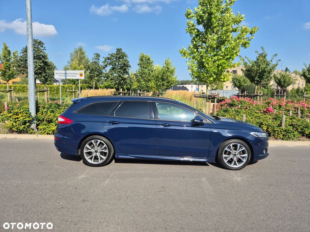 Ford Mondeo 2.0 EcoBoost STart-Stopp Autom ST-Line - 22