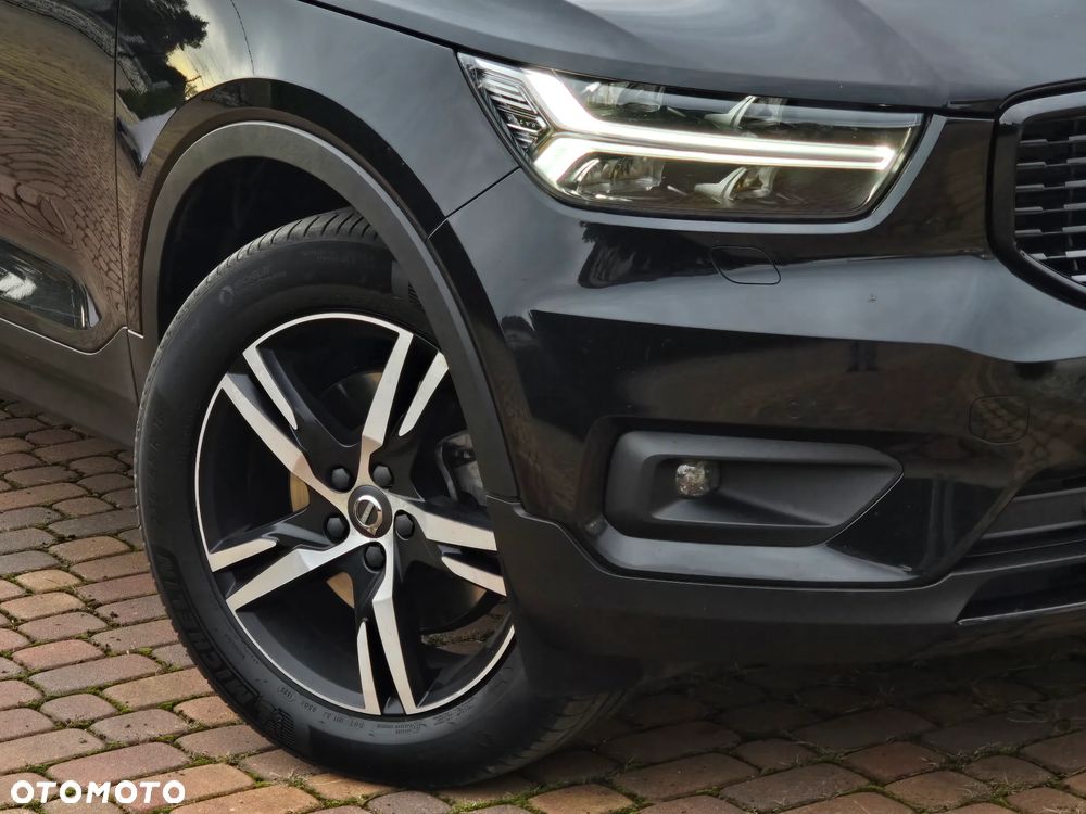 Volvo XC 40 B4 Ultra Black Edition - 24