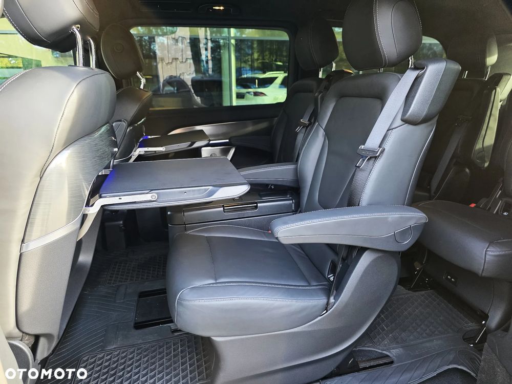 Mercedes-Benz Klasa V 300 d 4-Matic 9G-Tronic Exclusive (długi) - 22