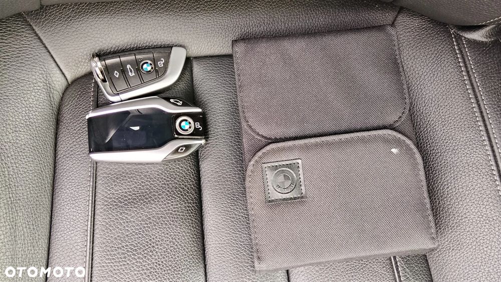 BMW Seria 5 - 16