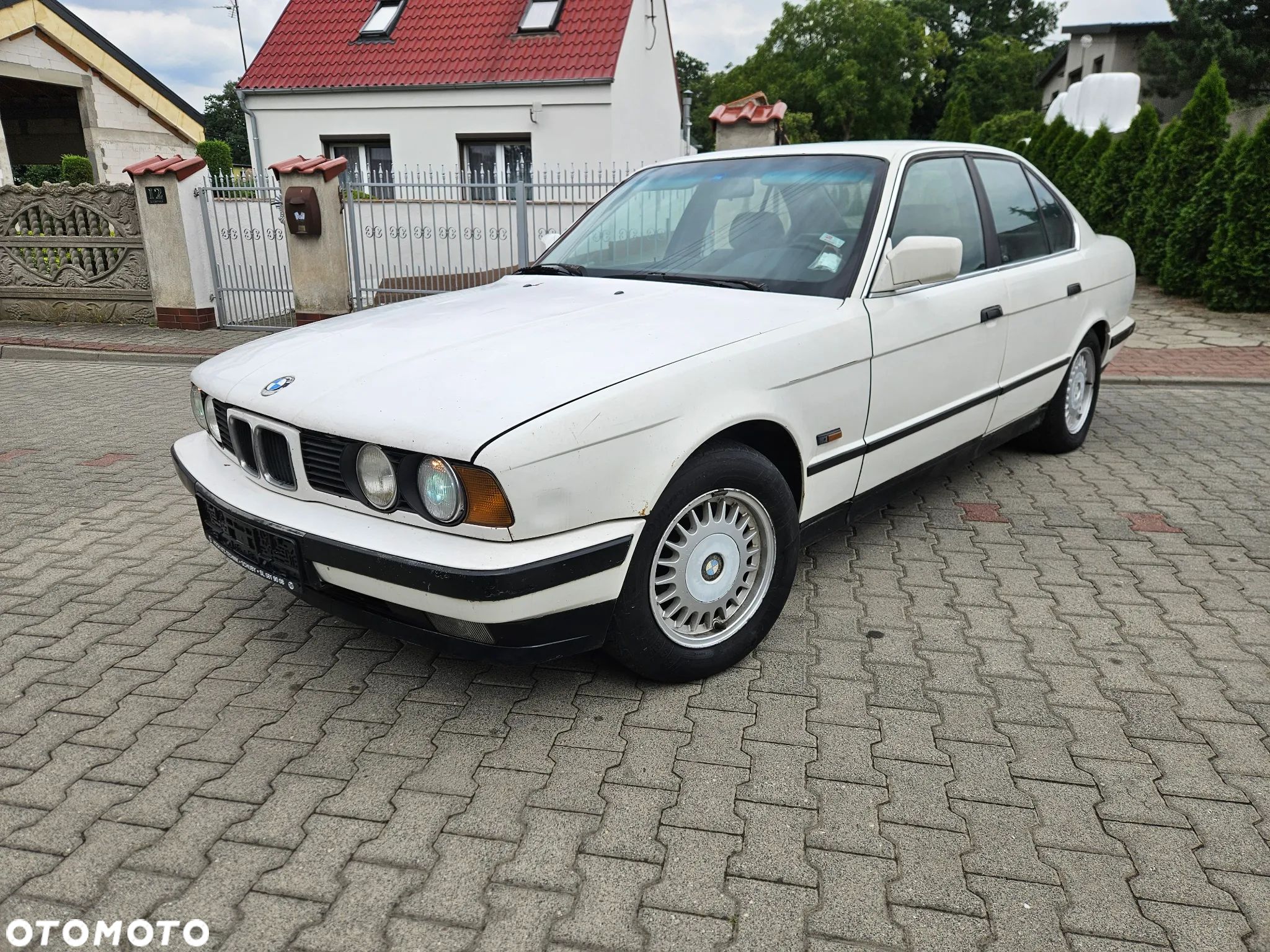 BMW Seria 5 520i - 1