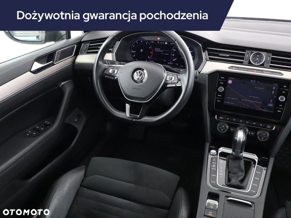 Volkswagen Passat Variant - 9