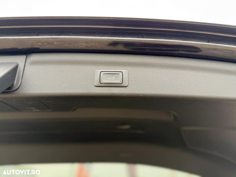 Audi Q3 45 TFSIe S tronic - 11