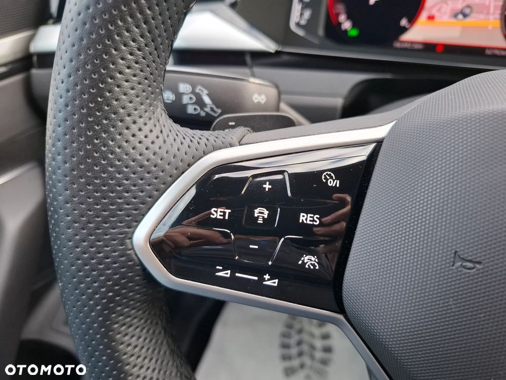 Volkswagen Arteon 2.0 TDI SCR 4Motion DSG R-Line - 21